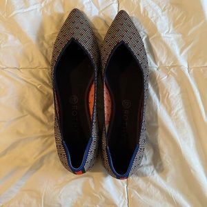 EUC Coral Dot Rothy’s Points